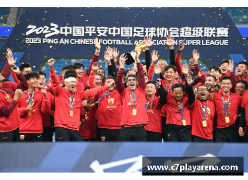 C7娱乐足球球星卡交易市场再创新高 最高纪录刷新引发热议与投资热潮